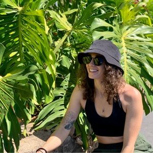 Meet your Posher, Rebecca